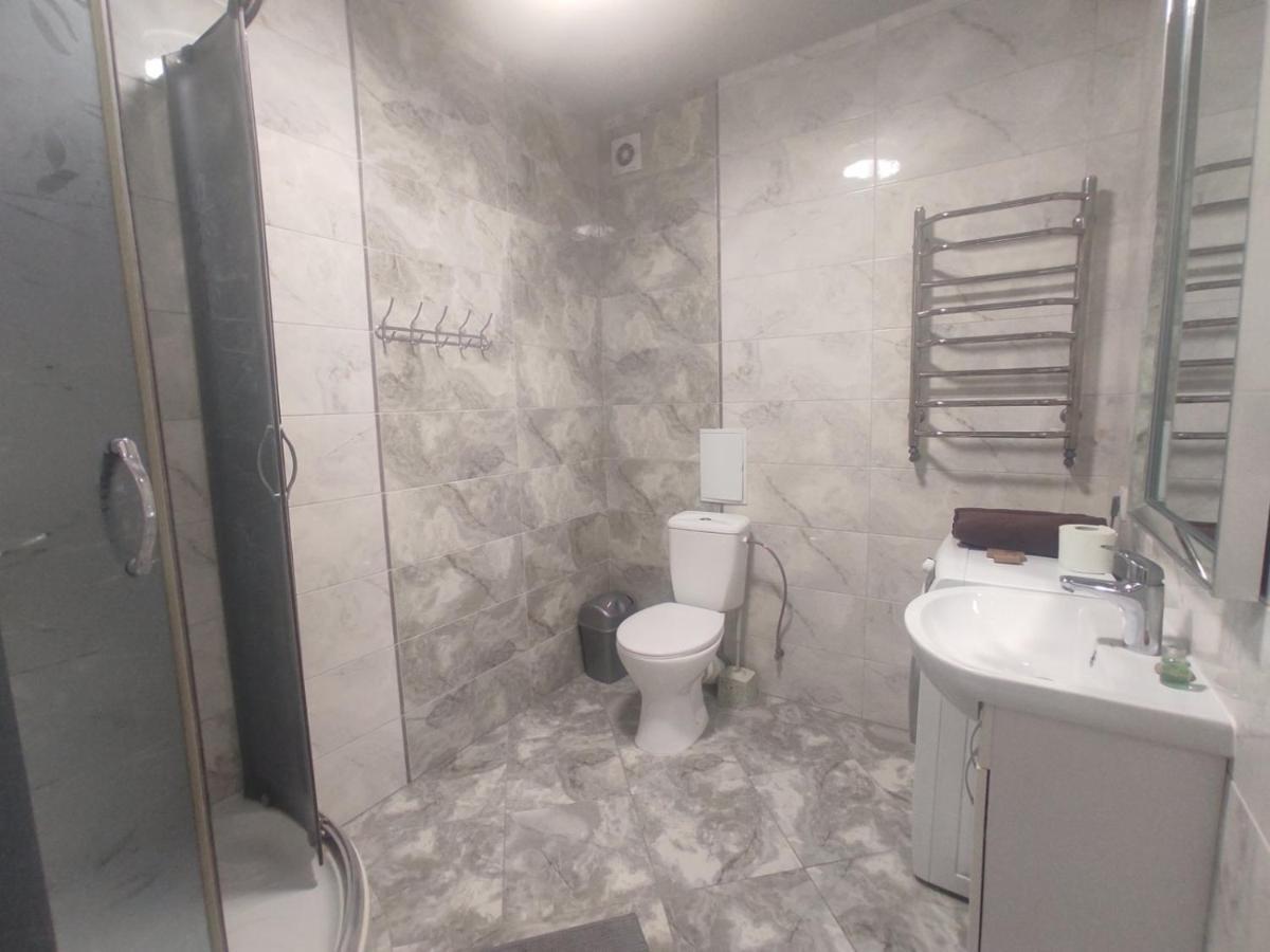 Апартаменти В Новобудові В Жк Фамілія Lviv Extérieur photo